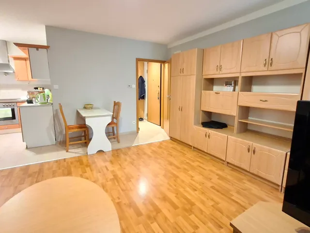 Eladó lakás Budapest XVII. kerület, Rákoskert 31 nm