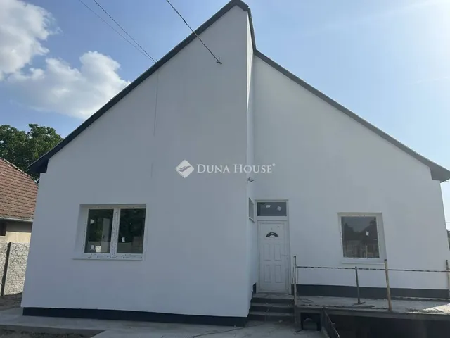 Eladó ház Szigethalom, Mű út 164 nm