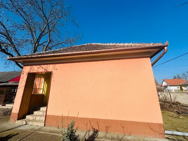 Eladó ház Újszilvás 76 nm