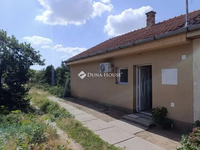 Eladó ház Üllő, Öregszőlő utca 55 nm