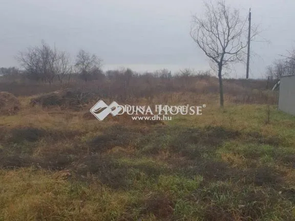 Eladó telek Tápiószele 3866 nm