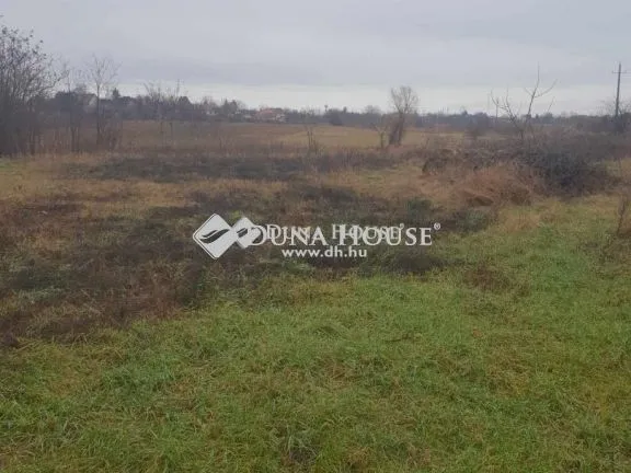Eladó telek Tápiószele 3866 nm
