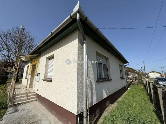 Eladó ház Újszilvás 78 nm