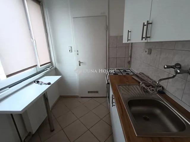Eladó lakás Cegléd 62 nm