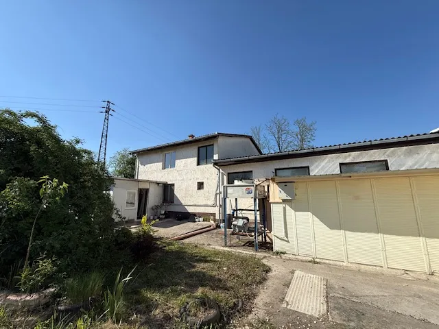 Eladó kereskedelmi és ipari ingatlan Üllő 1400 nm
