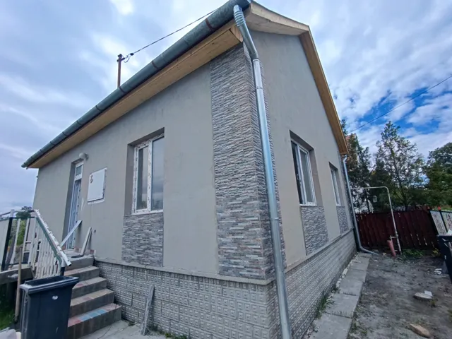 Eladó ház Újszász 58 nm