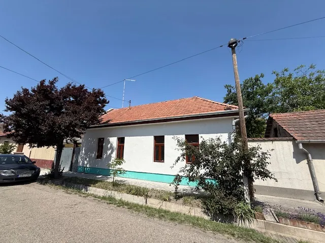 Eladó ház Cegléd 110 nm