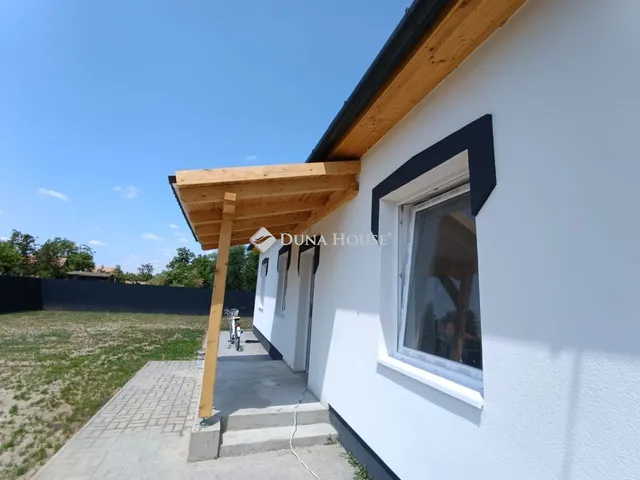 Eladó ház Abony 78 nm