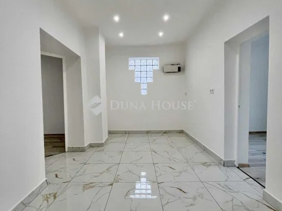 Eladó ház Újszász 66 nm