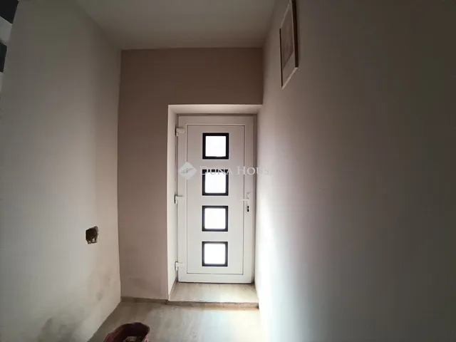 Eladó lakás Cegléd 41 nm