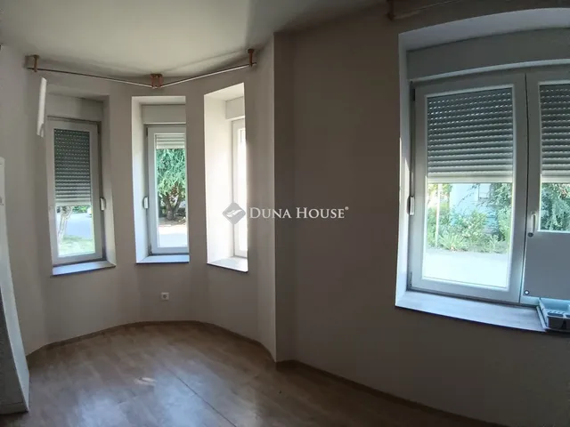 Eladó lakás Cegléd 37 nm
