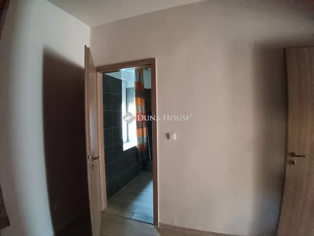 Eladó lakás Cegléd 37 nm