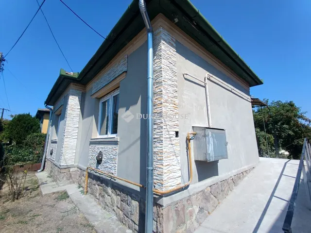 Eladó ház Újszász 66 nm