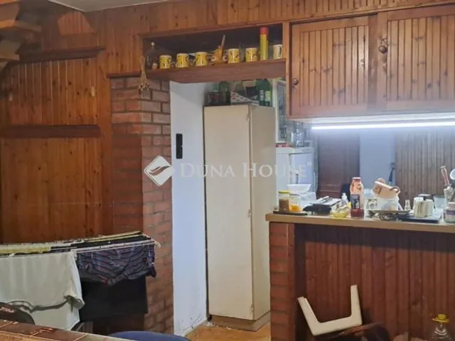 Eladó ház Cegléd, Kisközép út 78 nm