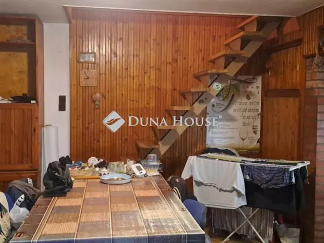 Eladó ház Cegléd, Kisközép út 78 nm