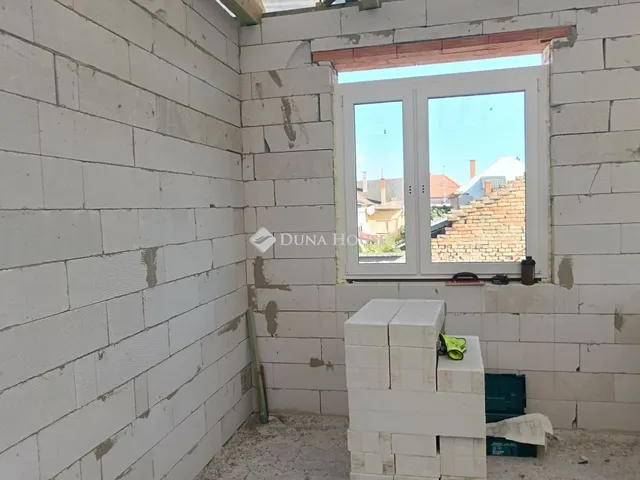 Eladó lakás Cegléd 72 nm
