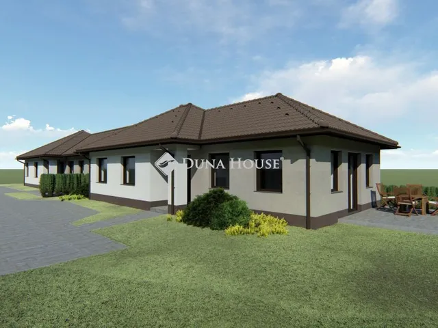 Eladó ház Dánszentmiklós 80 nm