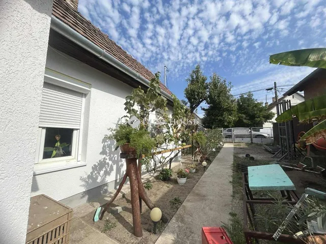 Eladó ház Üllő, Kisfaludy utca 35 nm