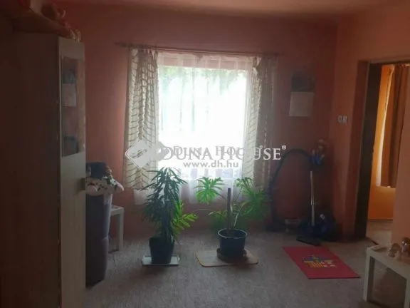Eladó ház Abony 77 nm
