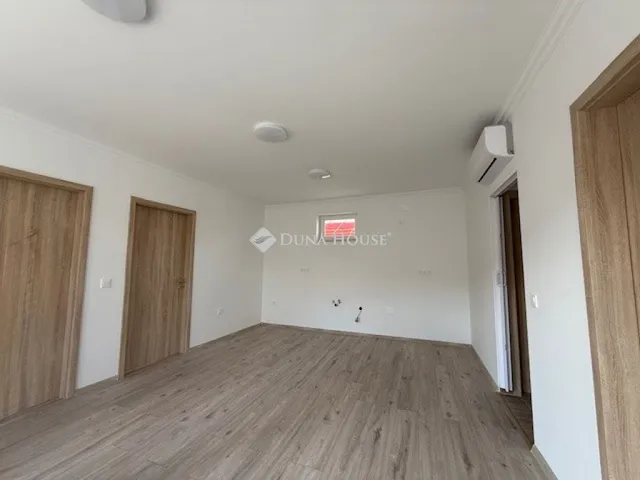 Eladó ház Dánszentmiklós 60 nm