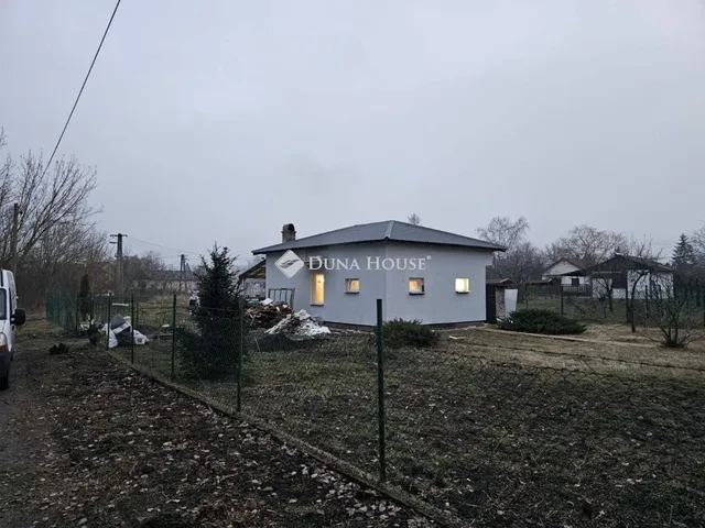 Eladó ház Tápiószentmárton 45 nm