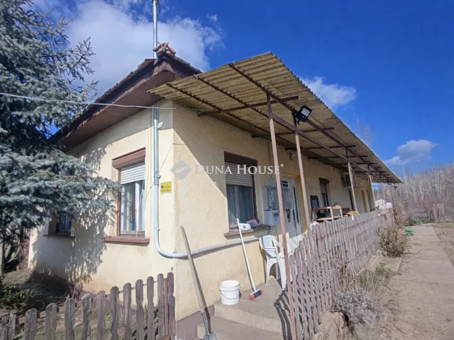 Eladó ház Tápiószentmárton 81 nm