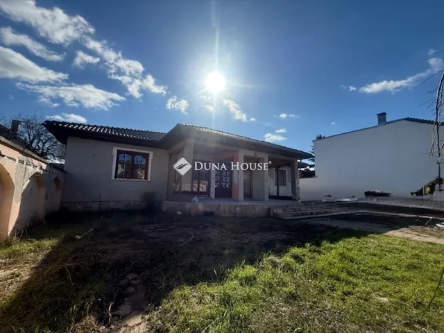 Eladó ház Budapest XX. kerület, Klapka utca 160 nm