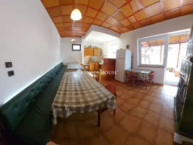 Kiadó ház Kecskemét, Semmelweis utca 350 nm