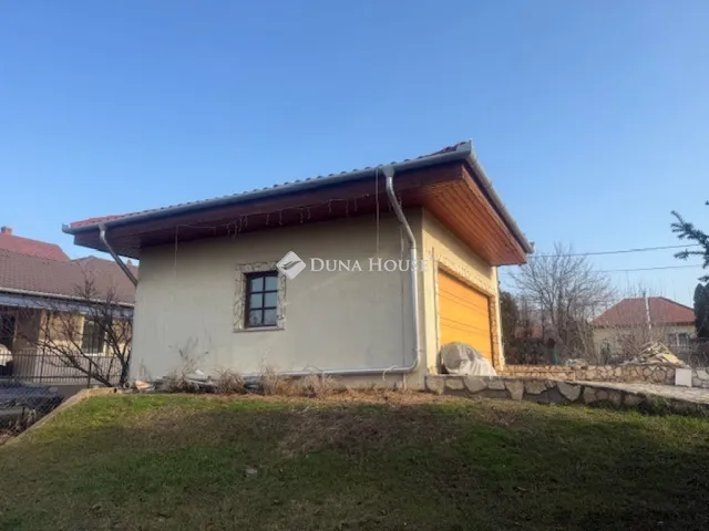 Eladó telek Gyömrő, Attila utca 830 nm