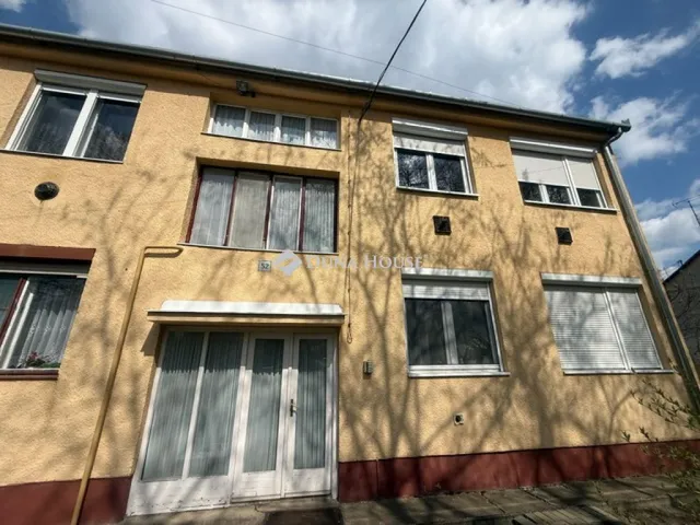 Eladó lakás Nagykőrös, Béke útja 60 nm