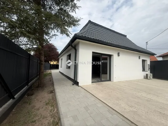 Eladó ház Vecsés 99 nm