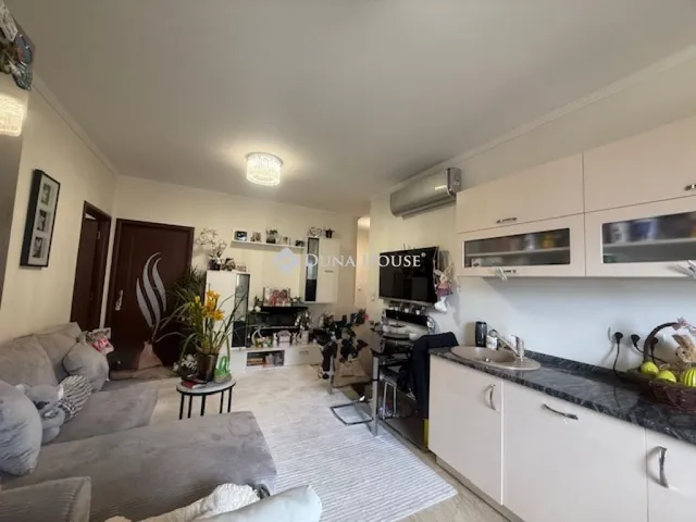 Eladó lakás Budapest X. kerület, Kismartoni út 95 nm