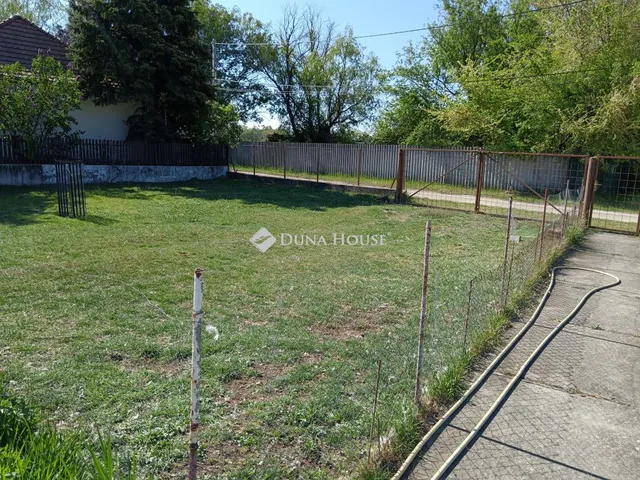 Eladó mezőgazdasági ingatlan Cegléd 30 nm