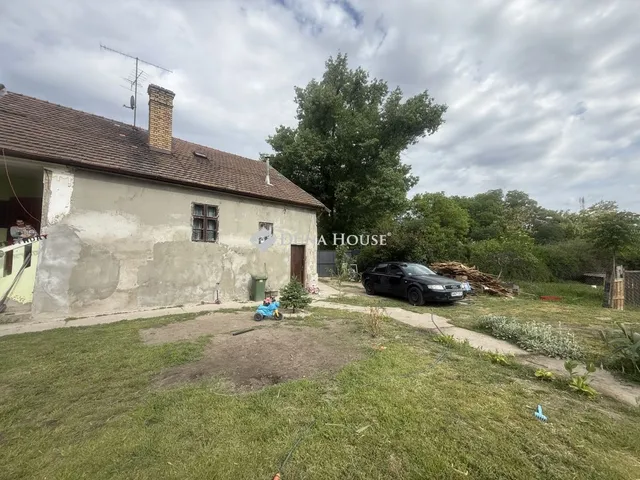 Eladó ház Nagykőrös, Kossuth Lajos út 60 nm