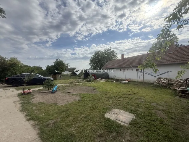 Eladó ház Nagykőrös, Kossuth Lajos út 60 nm