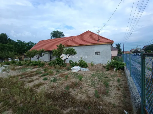 Eladó ház Tápióbicske 92 nm