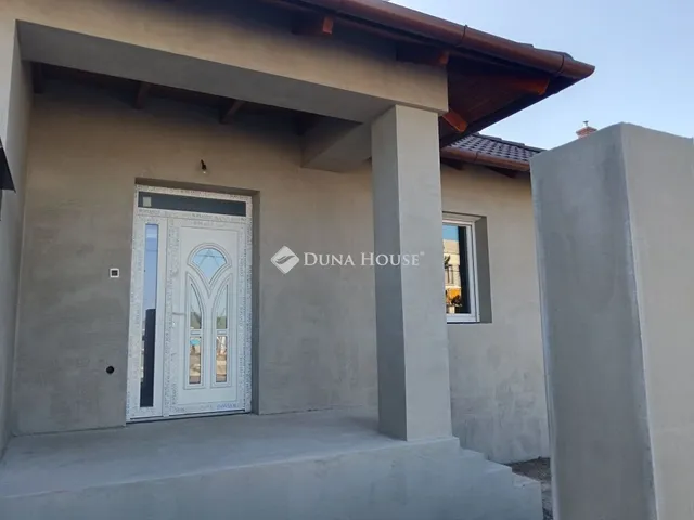 Eladó ház Abony 88 nm