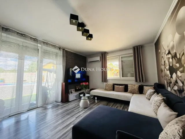 Eladó ház Albertirsa, Sugár utca 106 nm