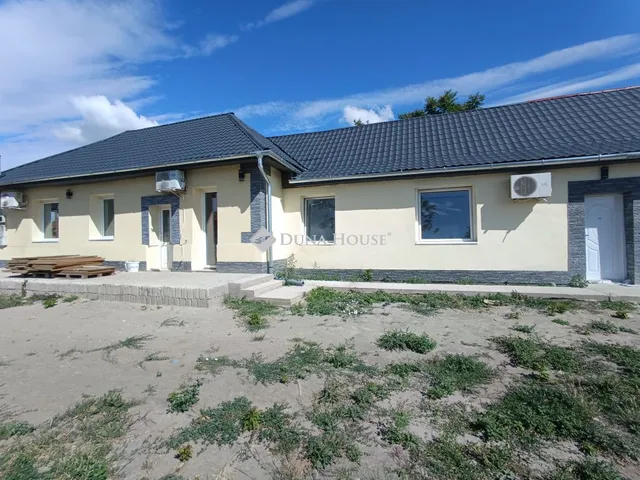 Eladó ház Újszász 117 nm