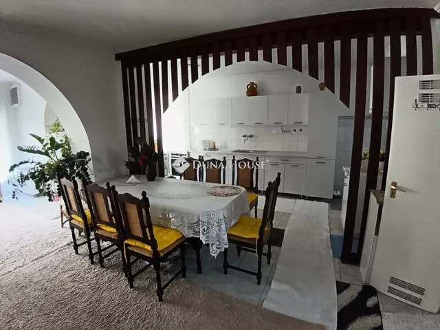 Eladó ház Cegléd 181 nm