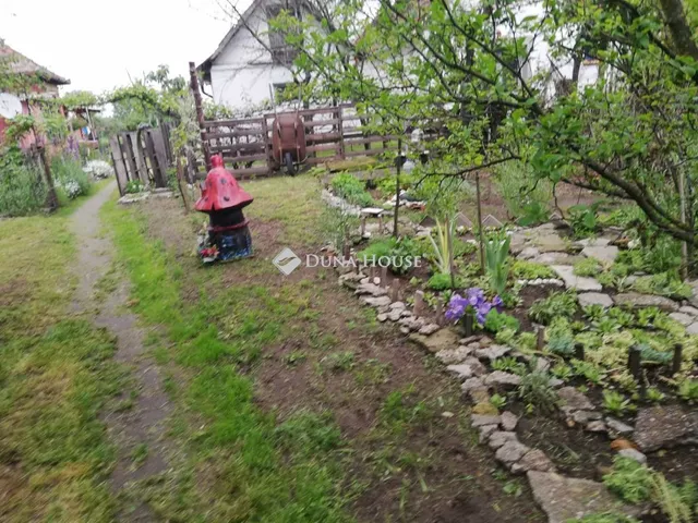 Eladó mezőgazdasági ingatlan Tápiószőlős 114 nm