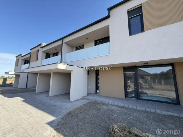 Eladó lakás Cegléd, Nincs utca 78 nm