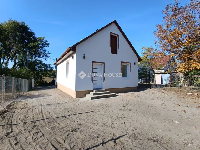 Eladó ház Tápióság 56 nm