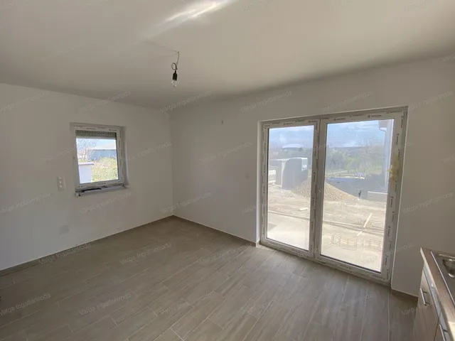 Eladó lakás Sopron 42 nm