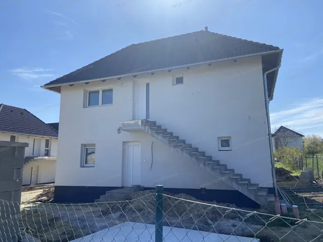 Eladó lakás Sopron 42 nm