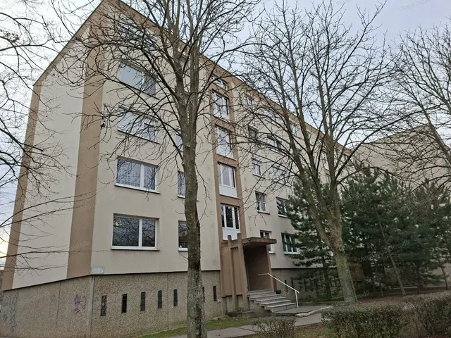 Eladó lakás Sopron, Jereván-lakótelep 53 nm