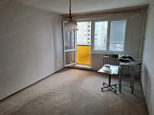 Eladó lakás Sopron, Jereván-lakótelep 53 nm