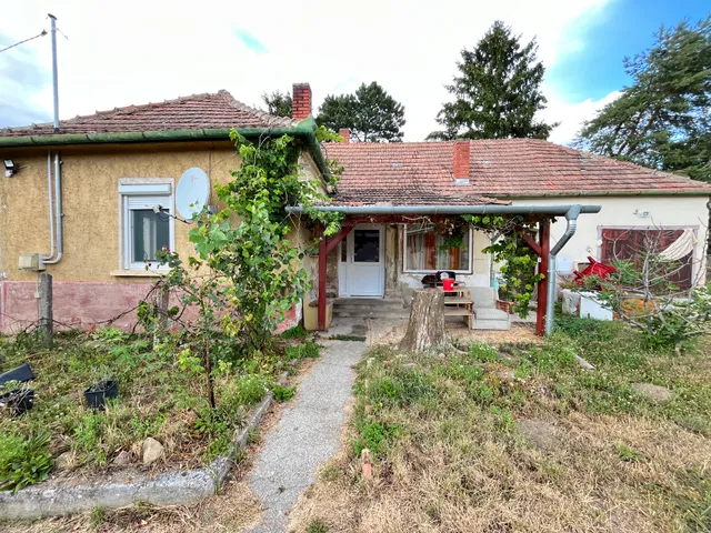 Eladó ház Somlójenő 100 nm