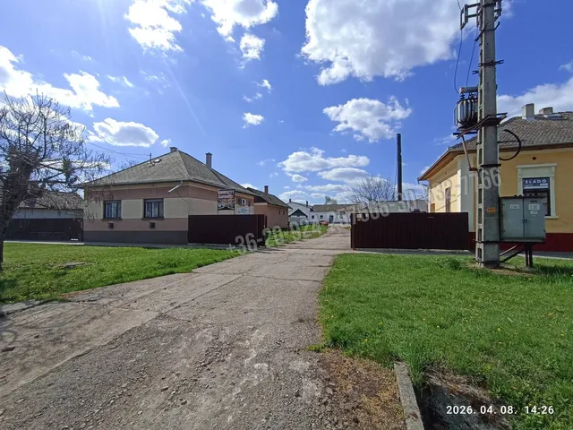 Kiadó kereskedelmi és ipari ingatlan Karcag 500 nm