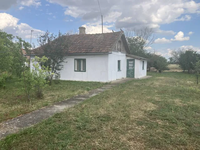 Eladó ház Karcag 70 nm